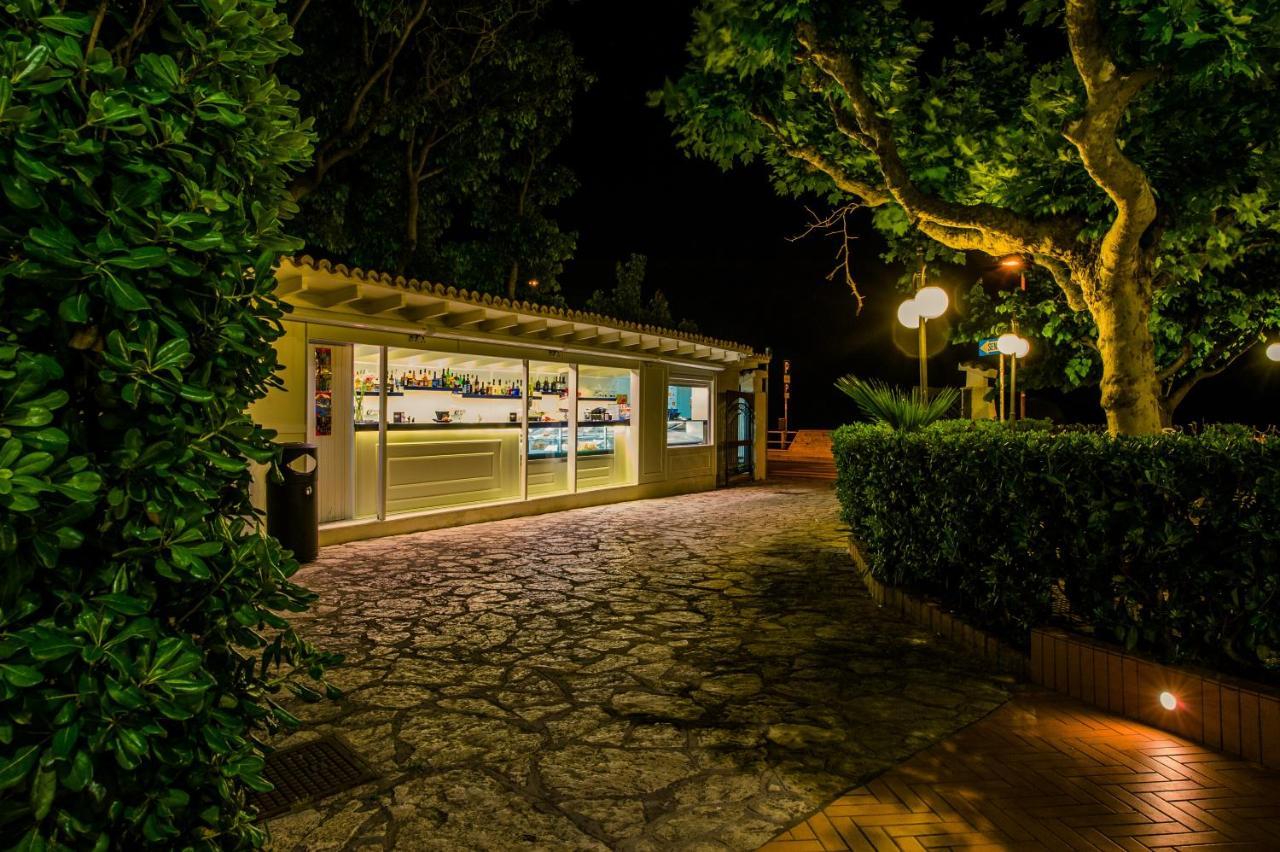 Bajamar Beach Hotel Formia Eksteriør bilde