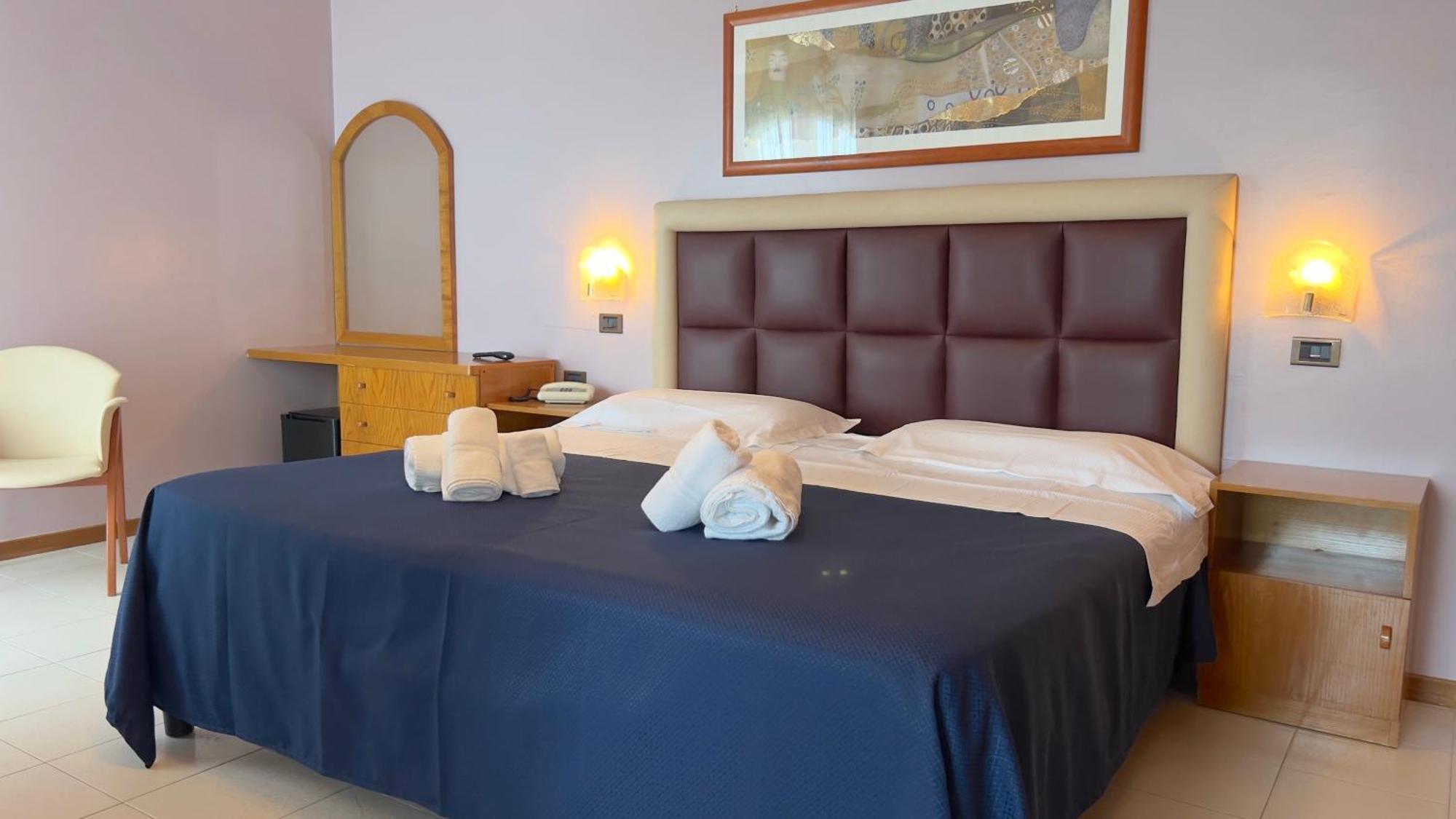 Bajamar Beach Hotel Formia Eksteriør bilde