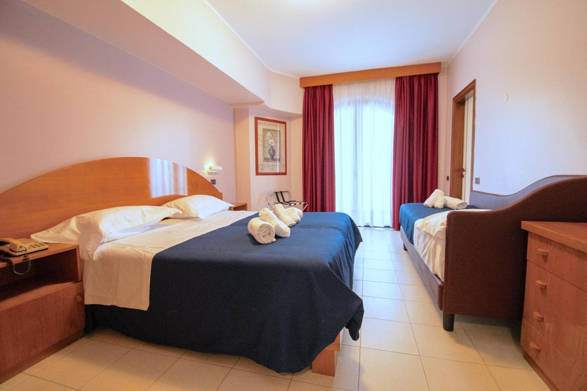 Bajamar Beach Hotel Formia Eksteriør bilde