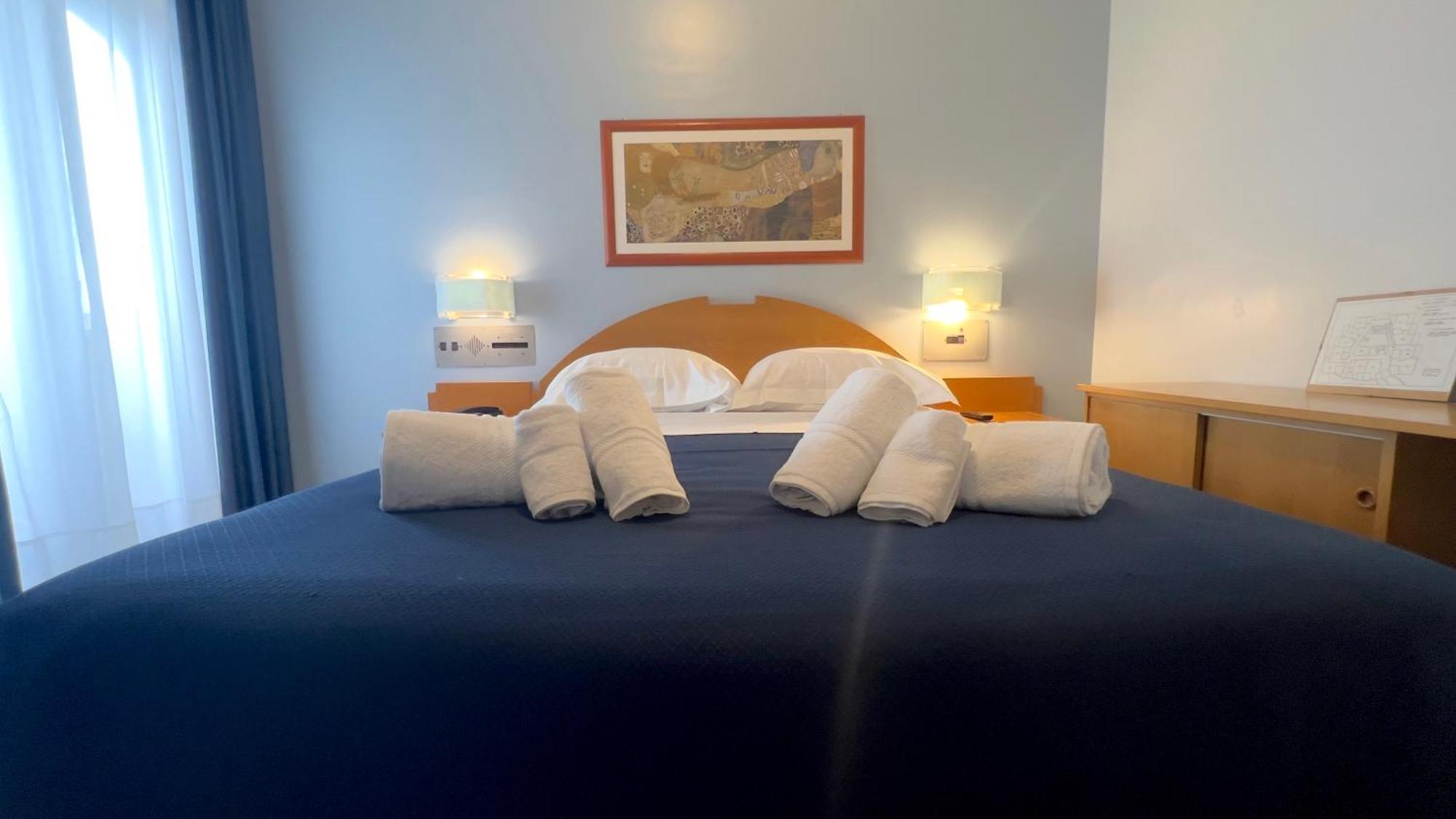 Bajamar Beach Hotel Formia Eksteriør bilde
