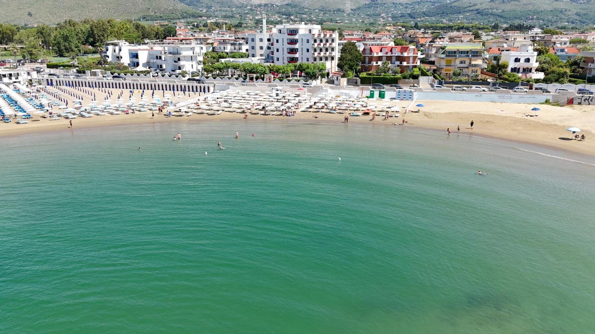 Bajamar Beach Hotel Formia Eksteriør bilde